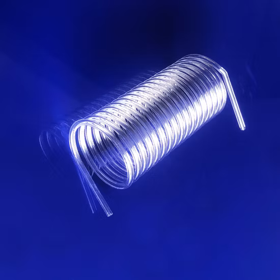 Tube en spirale de chauffage en verre de quartz de tuyau de bobine de verre de quartz clair résistant à la corrosion fait sur commande